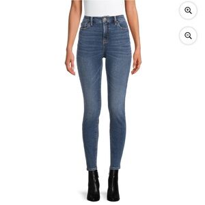 Time and Tru High Rise Curvy Skinny Jeans